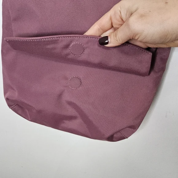 TUMI Ballistic Nylon w/Leather Trim Slim Flap Messenger Bag Travel - Picture 3 of 10